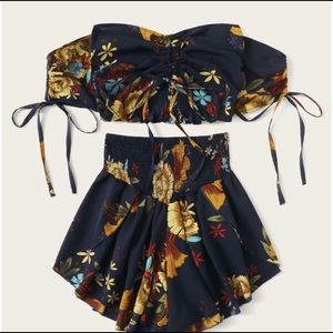 Plus Off Shoulder Floral Print Shirred Top & Short